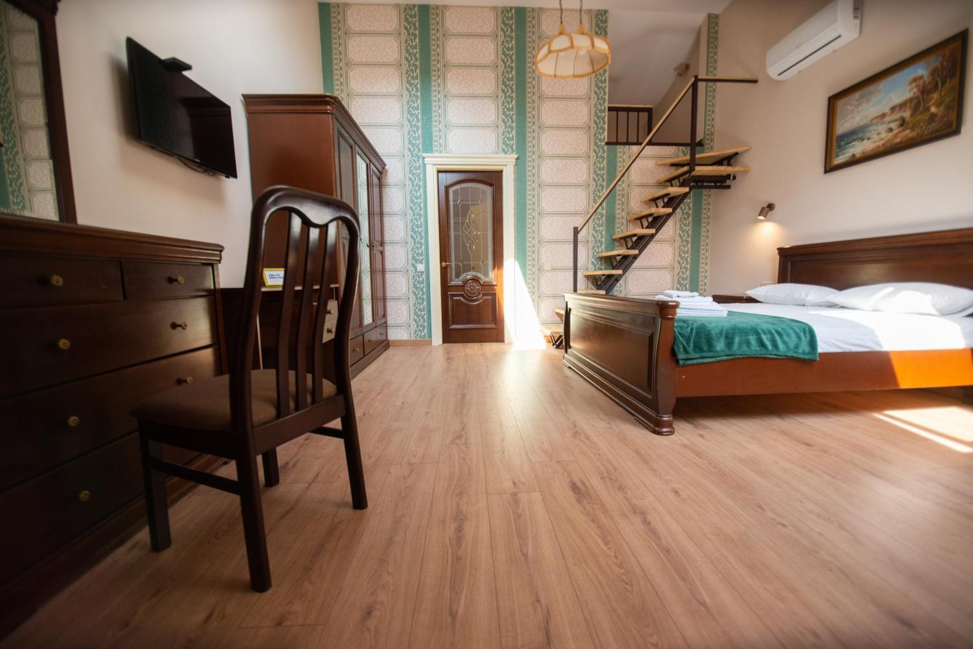 Apart Yaroslava Osmomysla 9 Square - City Center 利沃夫 外观 照片