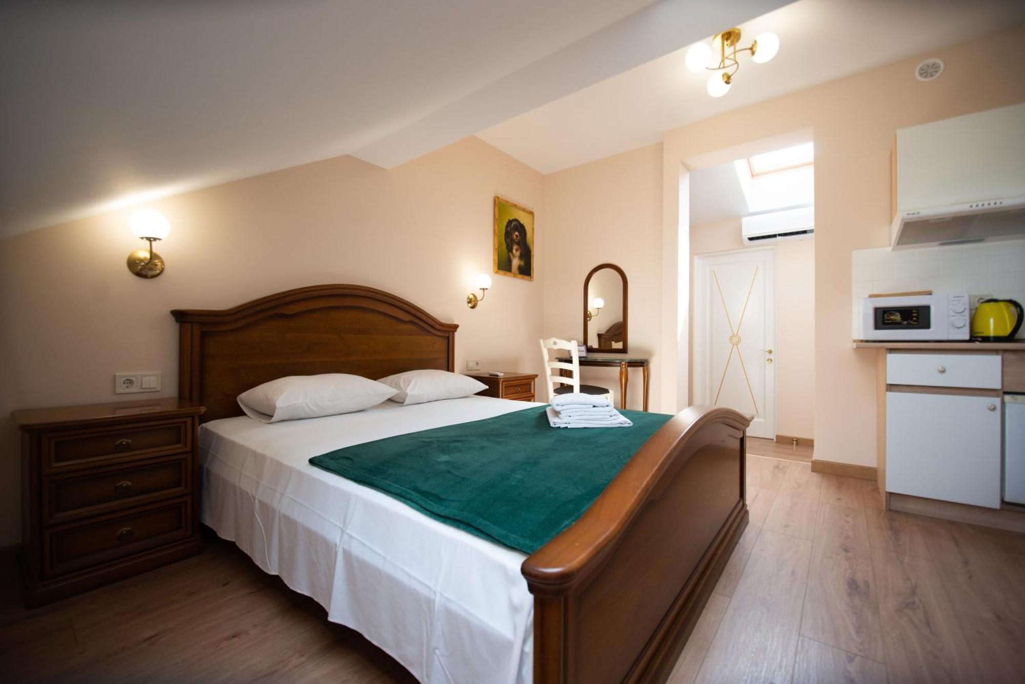 Apart Yaroslava Osmomysla 9 Square - City Center 利沃夫 外观 照片