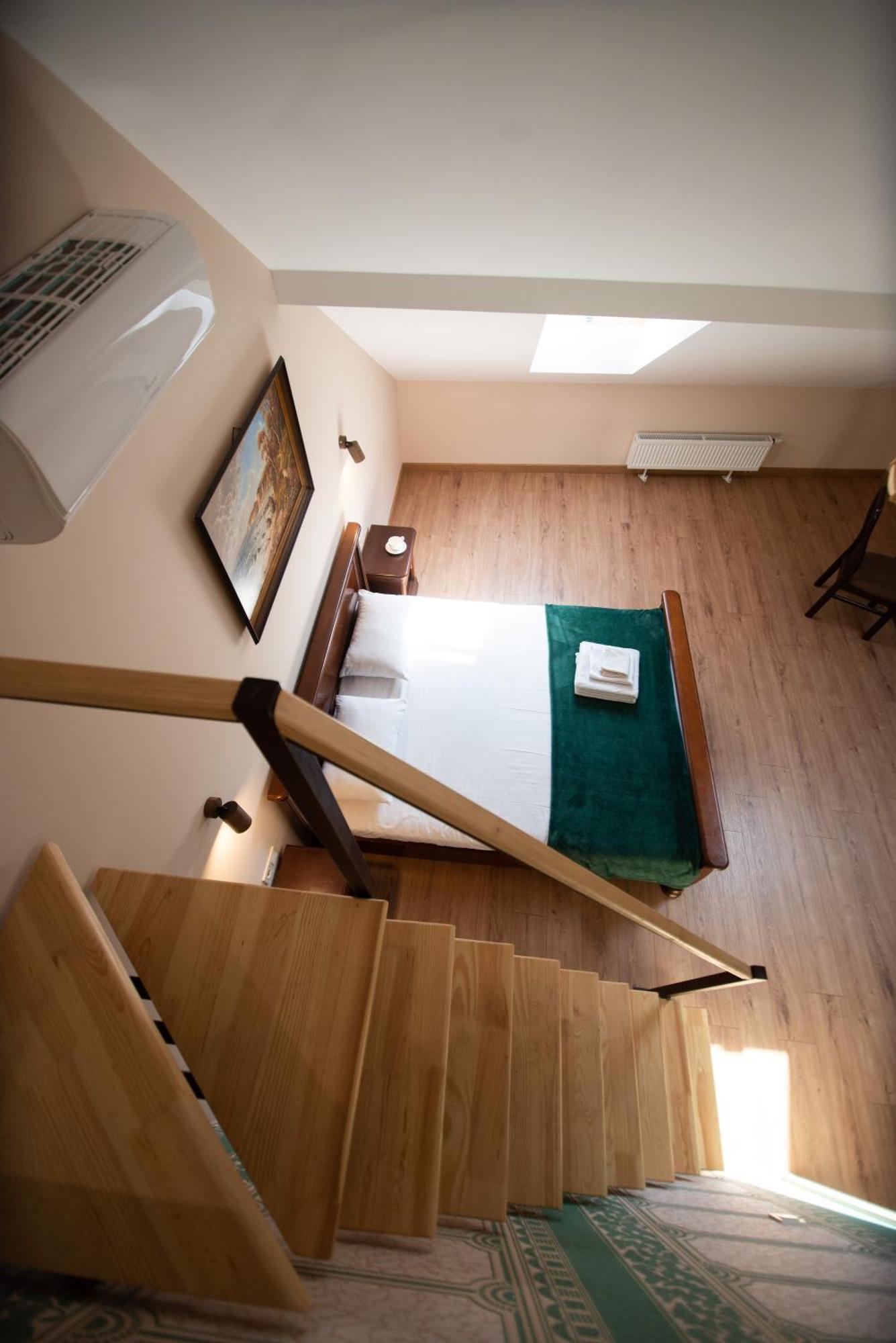 Apart Yaroslava Osmomysla 9 Square - City Center 利沃夫 外观 照片