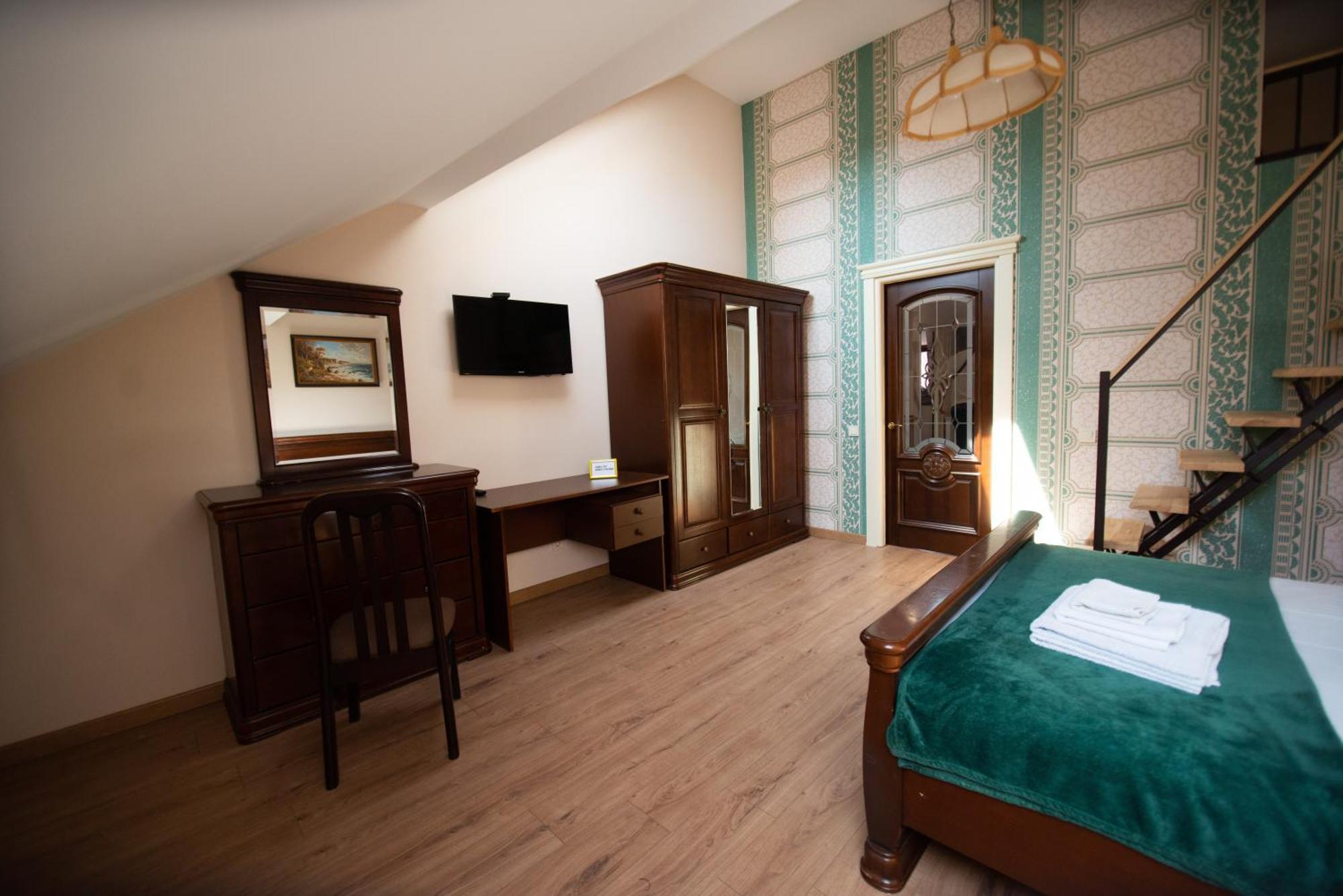 Apart Yaroslava Osmomysla 9 Square - City Center 利沃夫 外观 照片