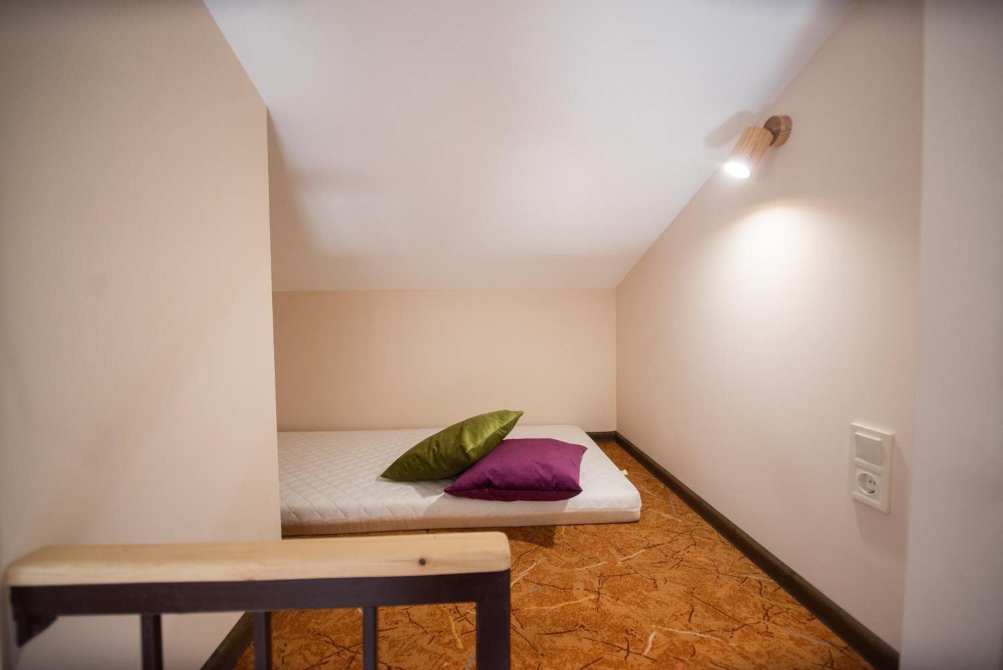 Apart Yaroslava Osmomysla 9 Square - City Center 利沃夫 外观 照片