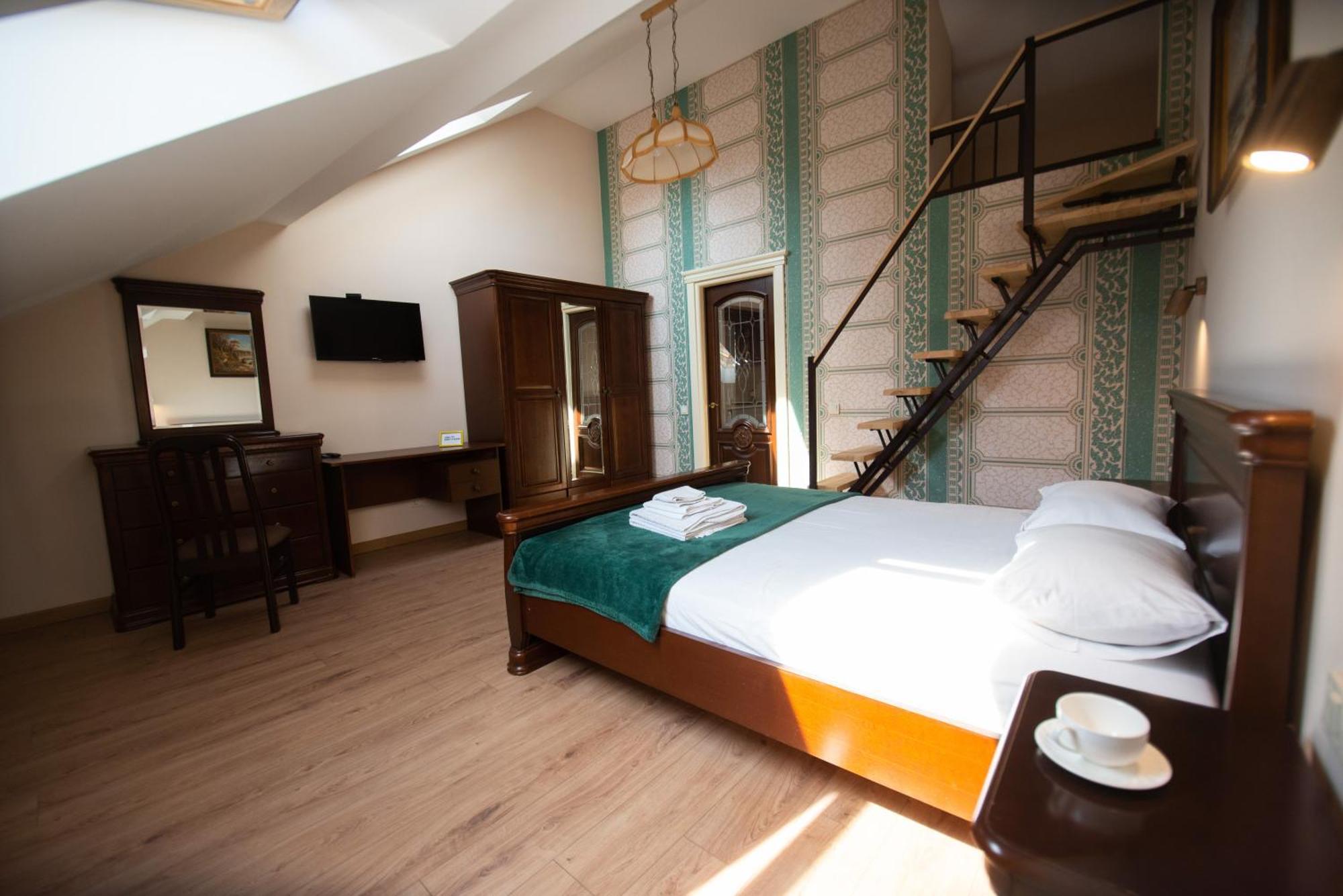 Apart Yaroslava Osmomysla 9 Square - City Center 利沃夫 外观 照片
